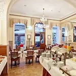 康堤内塔雷酒店 4*