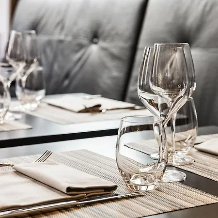 Continentale Hotel 4*