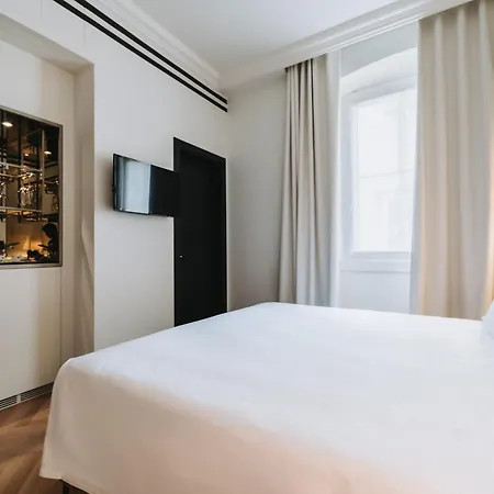 Continentale Готель 4*