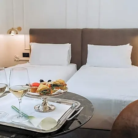Ξενοδοχείο Continentale 4*