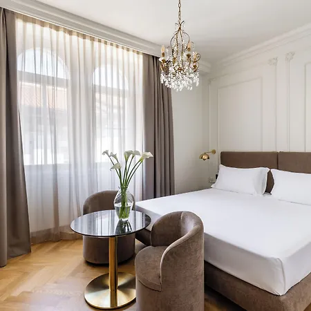 Continentale Hotel 4*