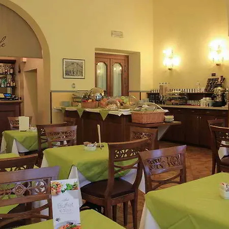 Готель Continentale 4*