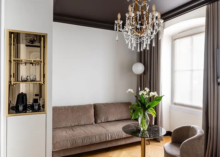 Continentale Готель 4*